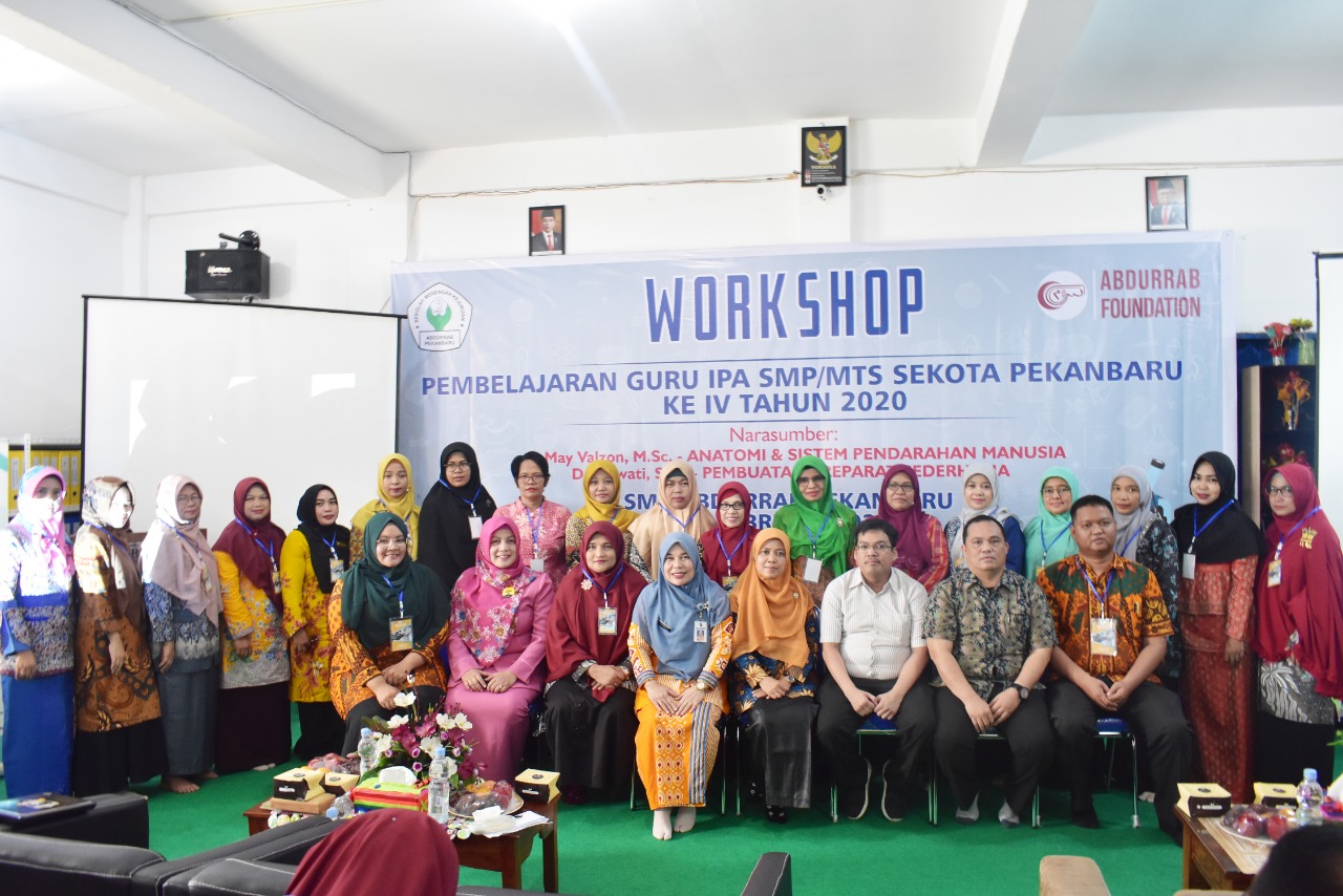51-smk-abdurrab-inisiasi-workshop-merancang-pembelajaran-ipa-tingkat-smp-se-kota-pekanbaru